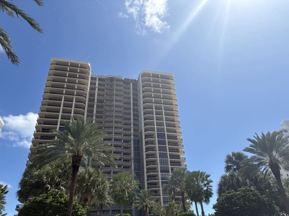 Bal Harbor Tower  photo 3